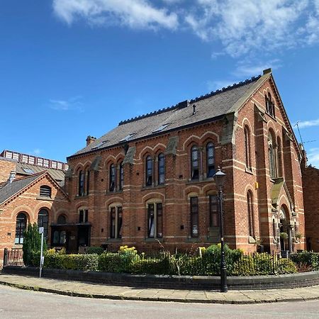 Luxury Chapel Apartment Within City Walls Chester Exteriör bild
