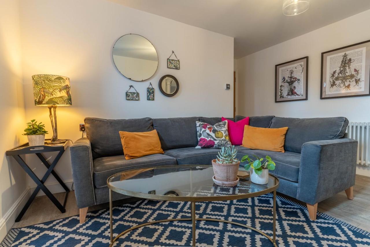Luxury Chapel Apartment Within City Walls Chester Exteriör bild