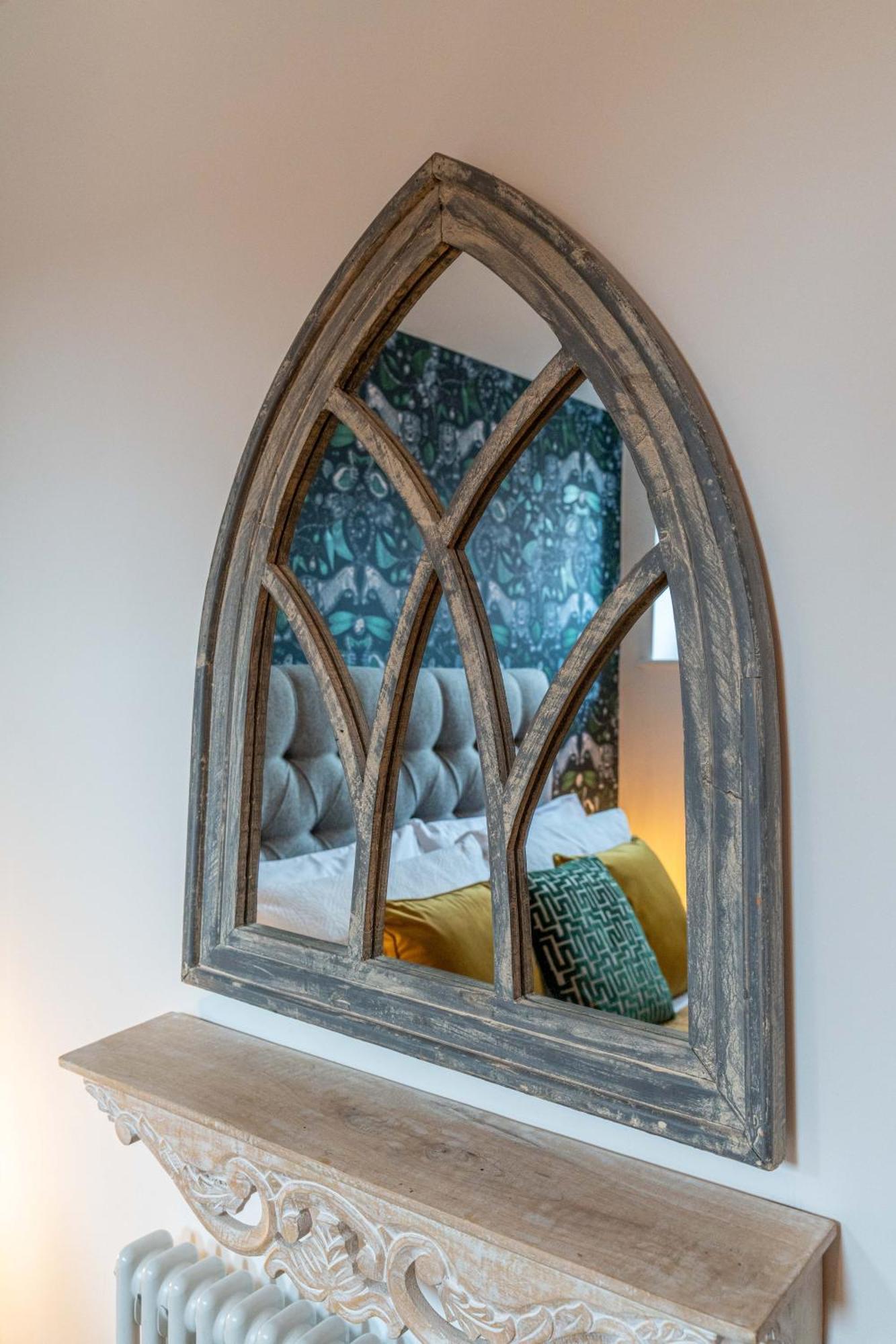 Luxury Chapel Apartment Within City Walls Chester Exteriör bild