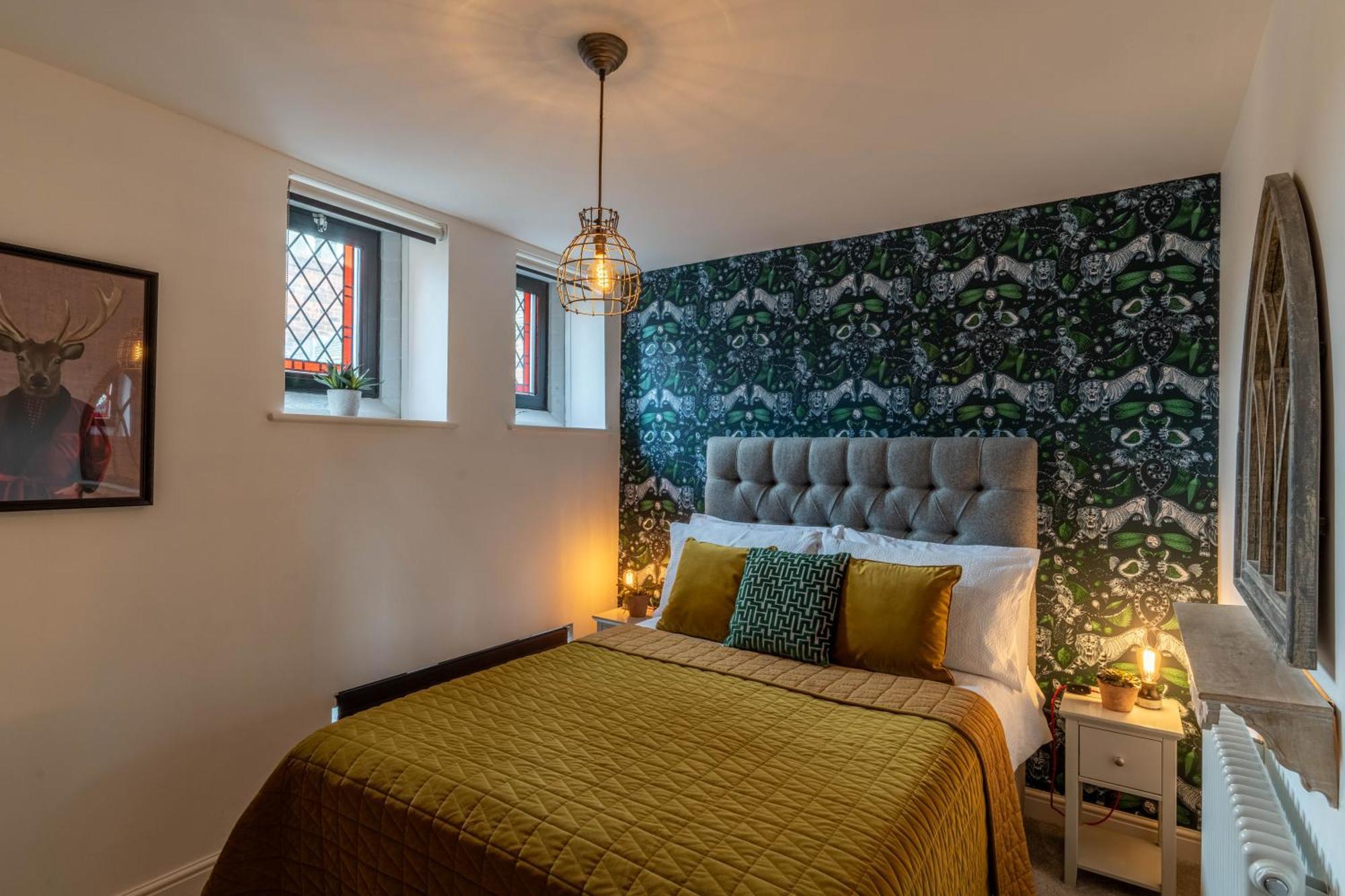 Luxury Chapel Apartment Within City Walls Chester Exteriör bild